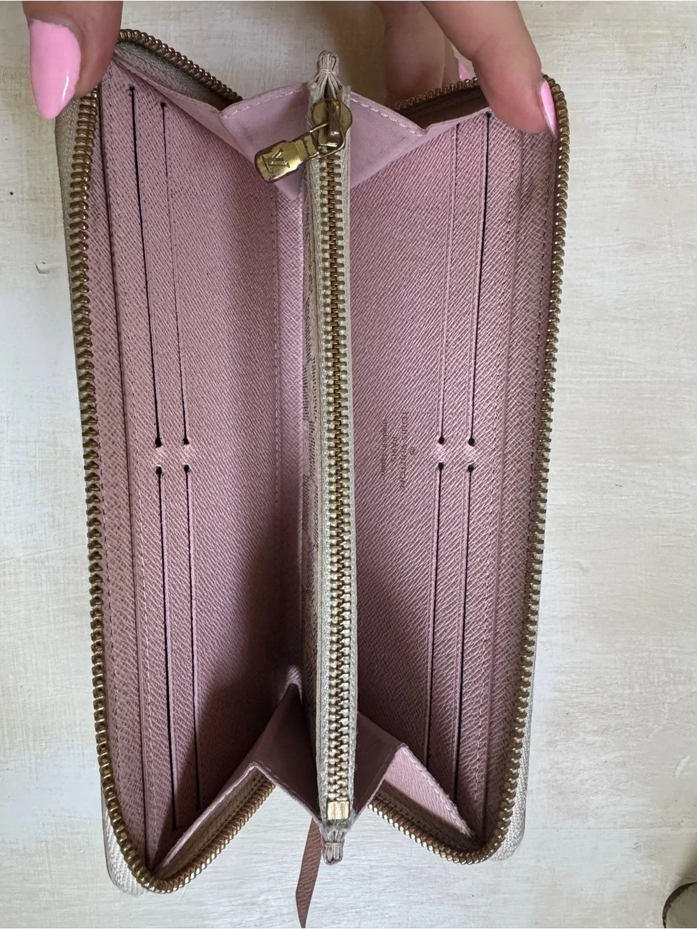 Louis Vuitton pre owned